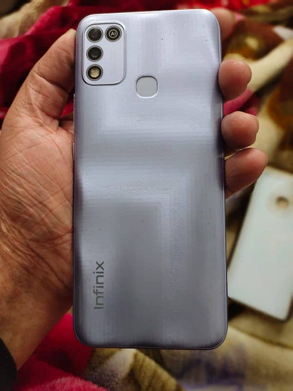 infinix hot 10 play 4/64 GB good condition 4