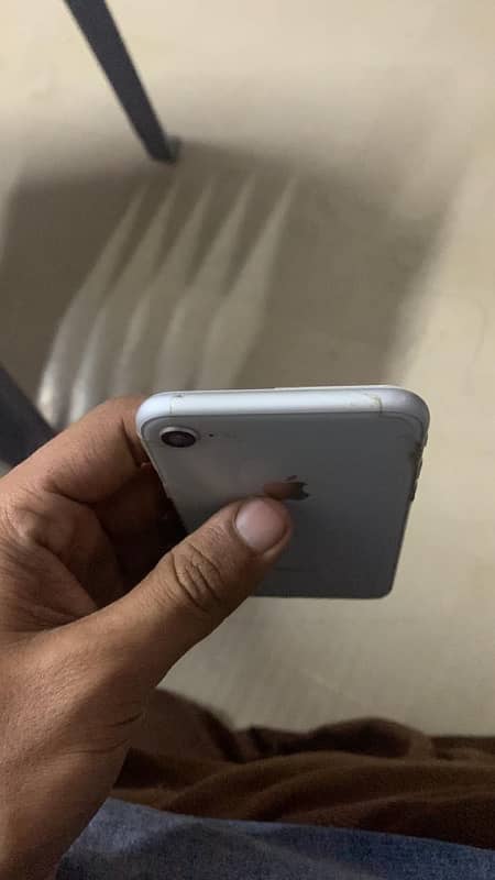 iphone 8  serious buyer rabta kare 1