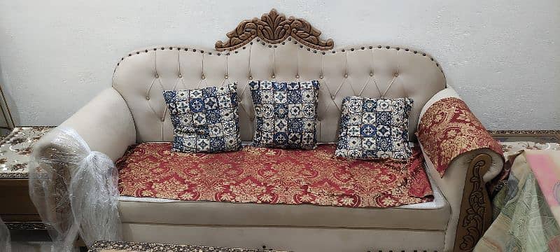 Brand New Sofa set 5 seater for urgent sale, luxury new sofa set. 2