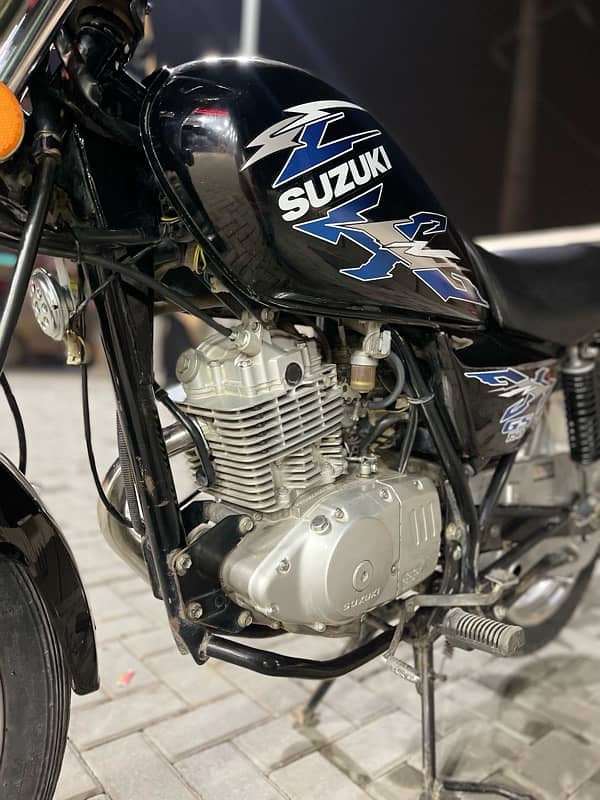 suzuki GS 150 9