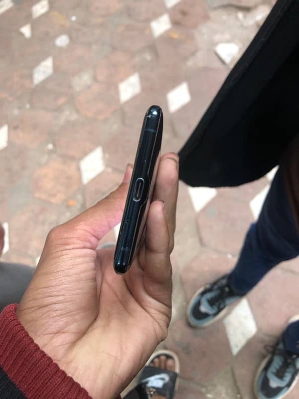 sony xz3 for sale 4