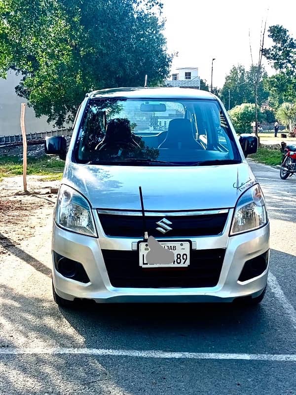 Suzuki Wagon R 2018 11