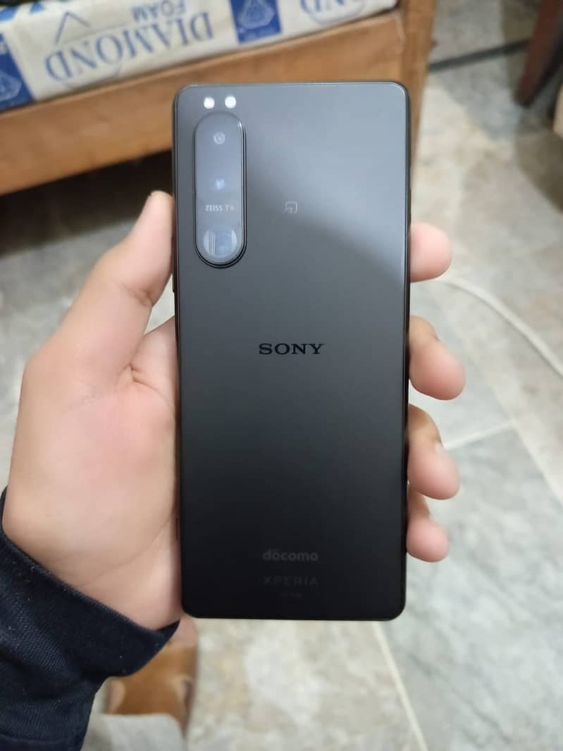 Sony Xperia 5 Mark 3 0