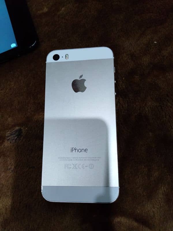 iphone model 5S 1