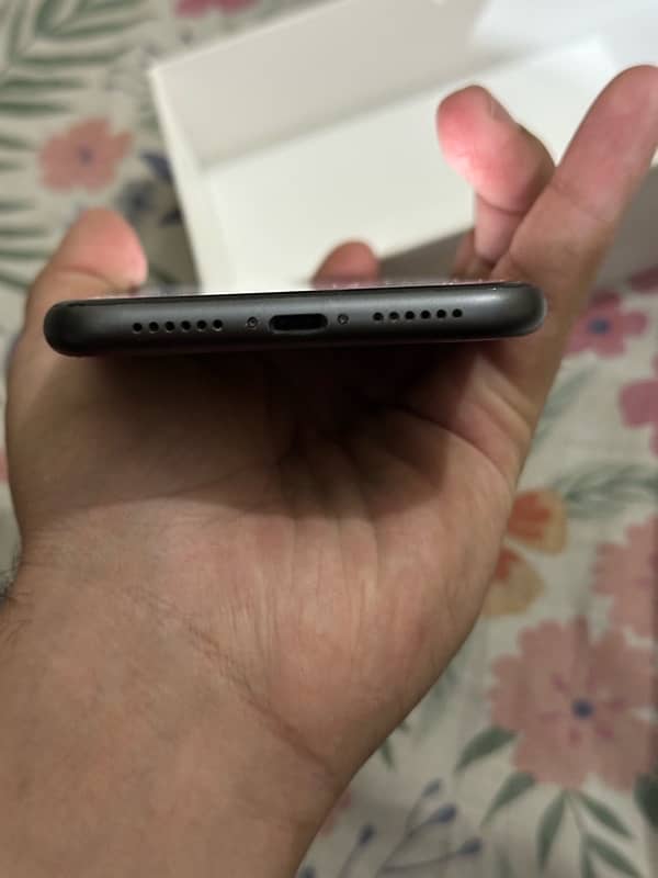 iPhone 11 pta approve with box 6