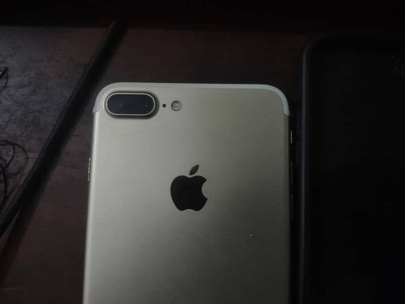 iphone 7plus 128 non pta 4