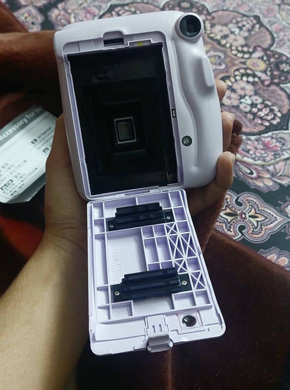 FUJIFILM Instax mini 11 (lilac purple). 3