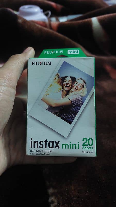 FUJIFILM Instax mini 11 (lilac purple). 10