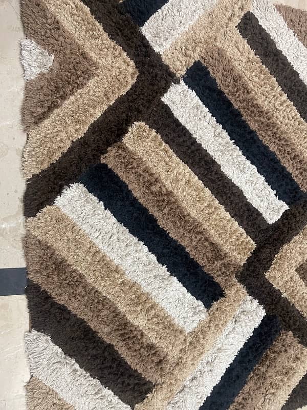 centre rug 4