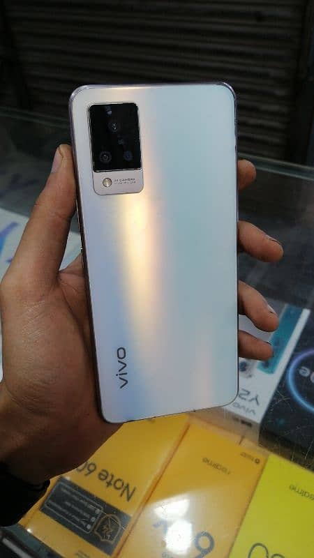 VIVO V21 8GB RAM 128GB ROM 1