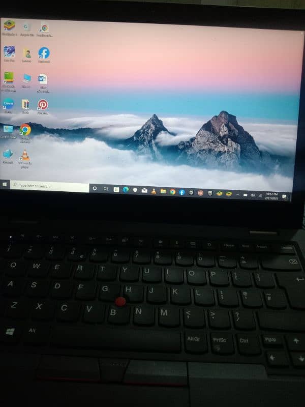 Lenovo brand laptop used almost new few days used 0