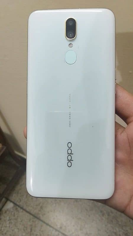 oppo f11 (8/256) gb home used home 1