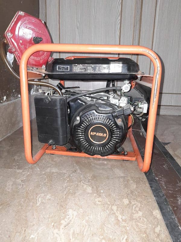 Generator 0.8 kW 4