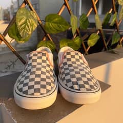 Vans Checkered Slip-On  EUR 41  100% Genuine  Disinfected  2500/-