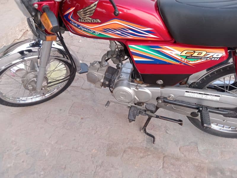 Honda CD 70 lush and genwain condition 2020 model. . . . 5