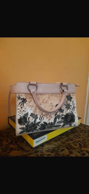 Imported embroidered valvet bag 0