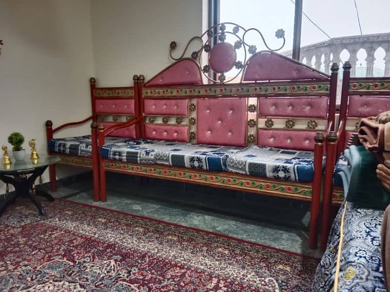 iron 5 seater sofa and double bed for sale 4