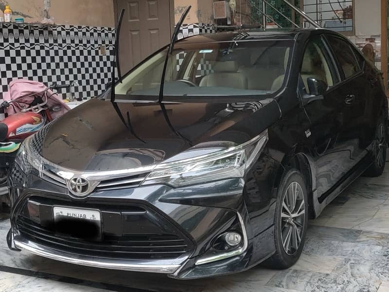 Toyota Corolla Altis Grande X CVT-i 1.8 Beige Interior 2022 1