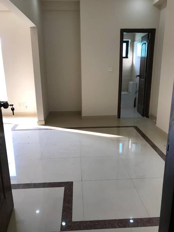 Three Bedrooms Apartment Available For Rent In Warda Hamna Residencia 11