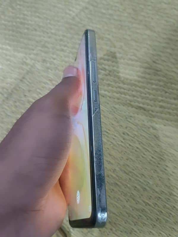 vivo v25e all okay no fault 9/10 condition 1