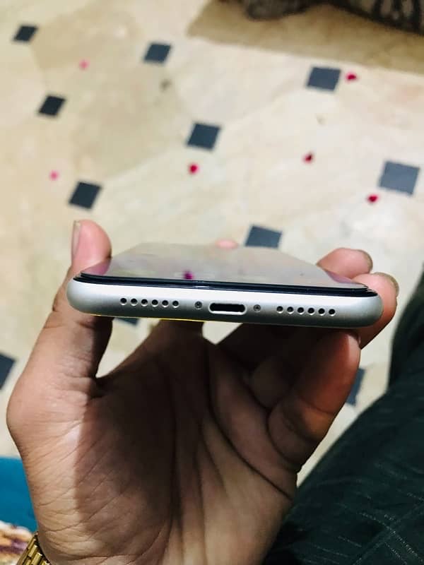 iphone 11 PTA Provid Duall SiM 64 GB 7