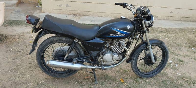 Suzuki GS 150 1