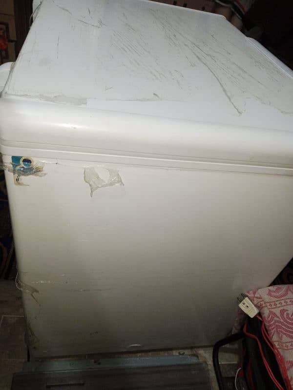 HAIER CHEST FREEZER HDF-285SD 1