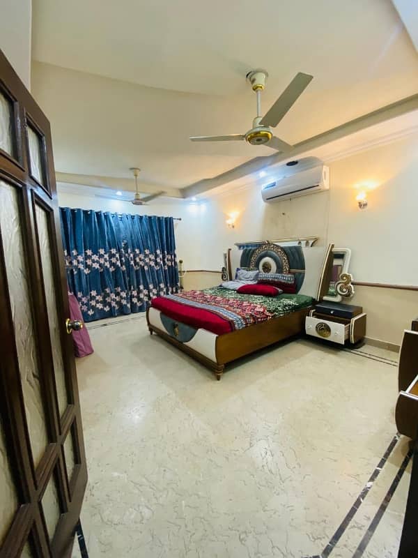 01 KANAL LOWER PORTION FOR RENT IN JOHAR TOWN LAHORE 1