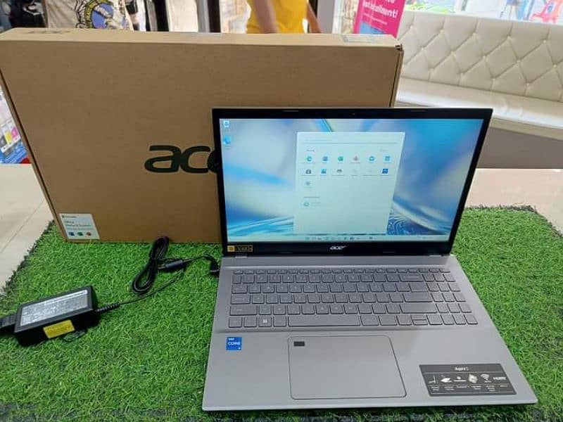 dell laptop for sale core i7-11 Gen SSD Hard disk, with Box 32/256 SSD 0