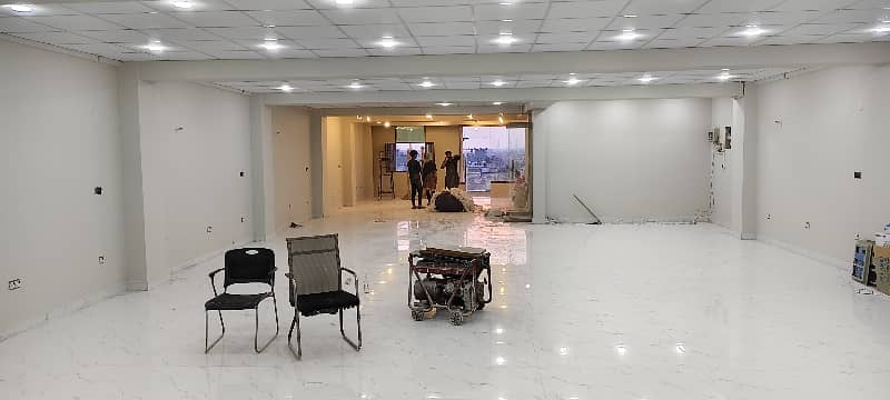 12 MARLA COMMERCIAL FLOOR HALL FOR RENT IN JOHAR TOWN LAHORE 2