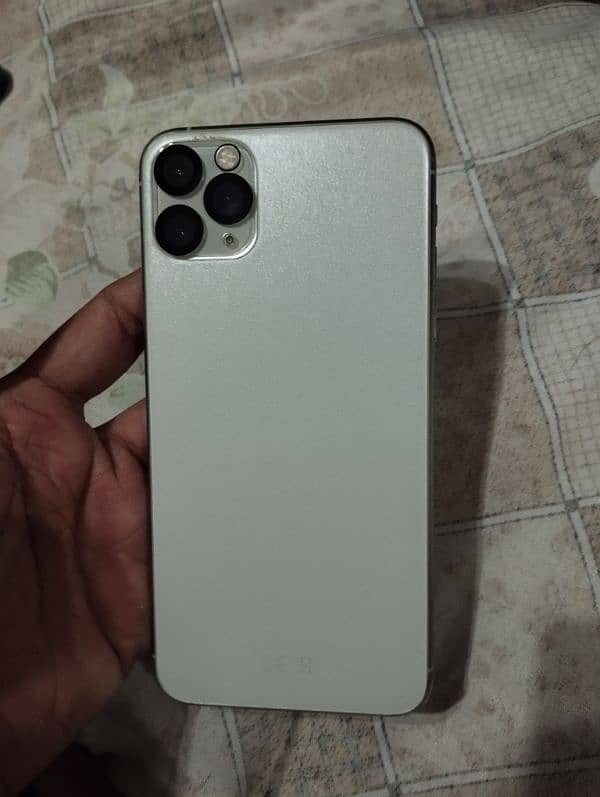 iphone 11 pro max 256GB PTA 0