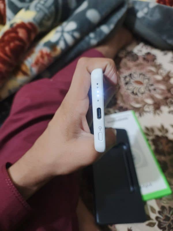 Infinix note 40 pro bilkul new condition 03277787736 3