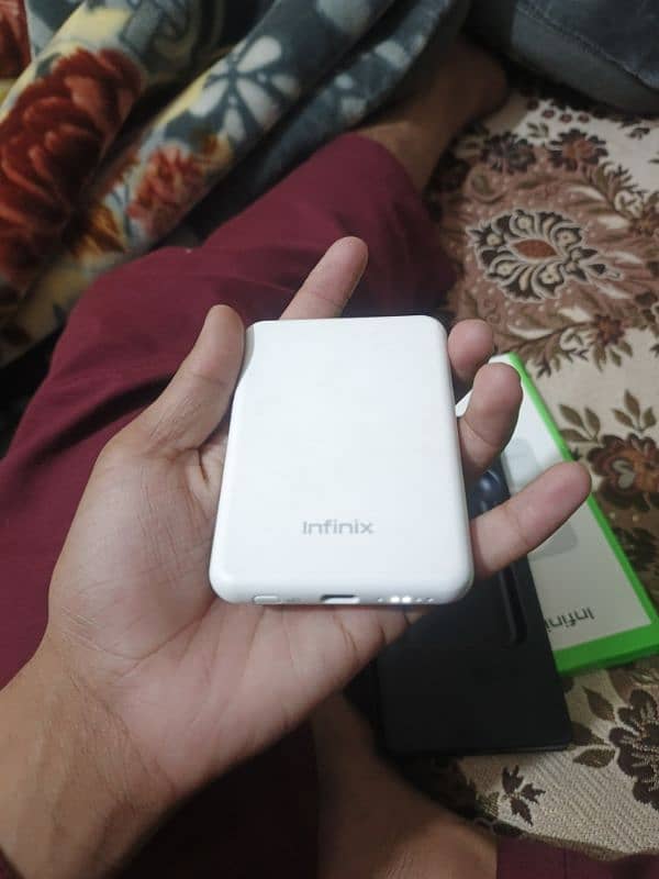 Infinix note 40 pro bilkul new condition 03277787736 5