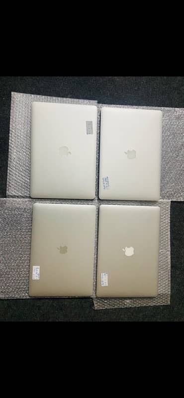 Apple MacBook Pro i7 2017, 2015,2013 details below  in the description 9