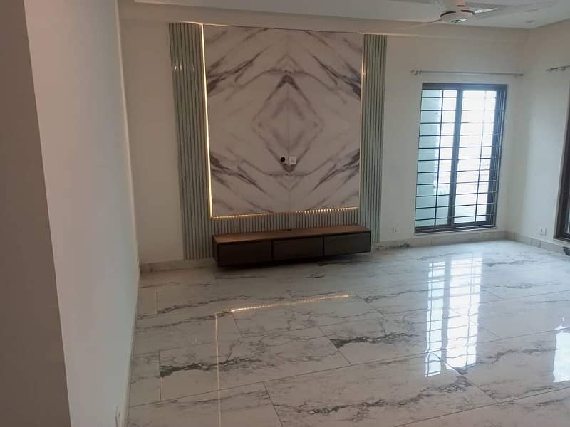 Brand New 3-Bedroom Flat For Rent In Askari 11 Lahore 2