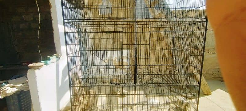 Cage for Birds with pots and Churns 7