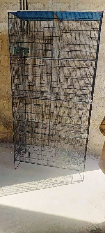 Cage for Birds with pots and Churns 12