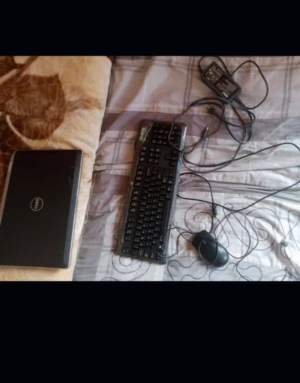 dell latitude 8gb with 275gb ssd laptop for sale no fault 0