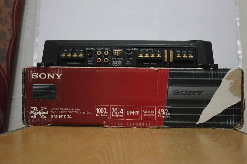 SONY Xplod Amplifier 1