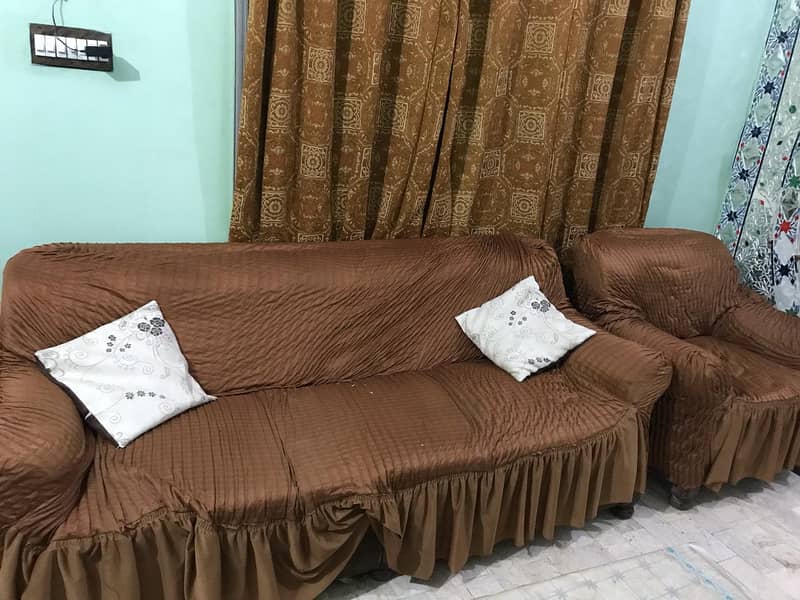 5 Seater Sofa very good condition 0