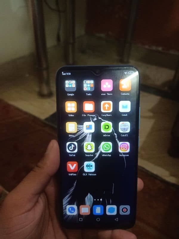 10 by 10 condition vivo Y17 double shining phone 1