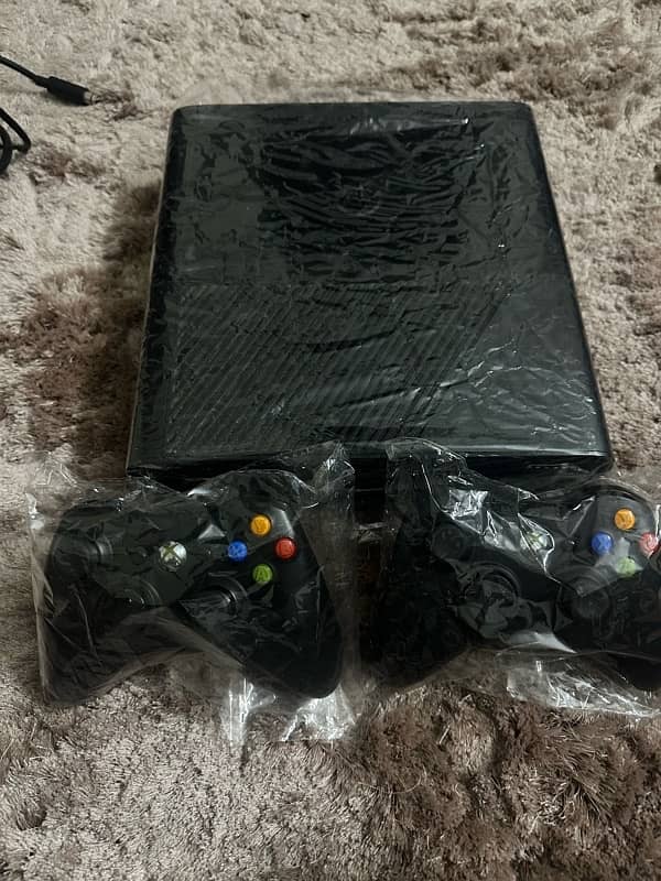 Xbox 360 E Jtag (latest model) with 40 games. 1