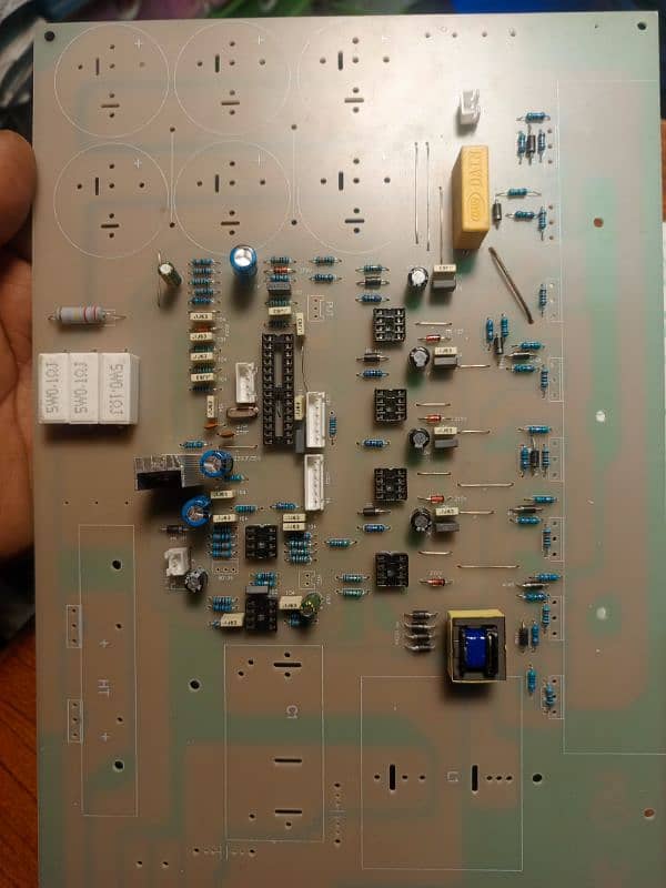 Without battery solar invertor 8