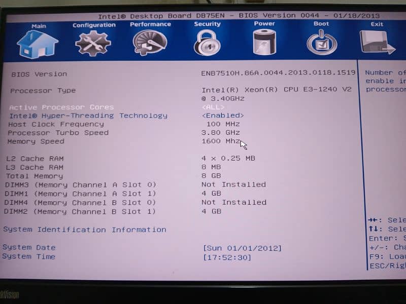 Xeon E3-1240 V2 + Intel DB75M 4 Rams slot 0