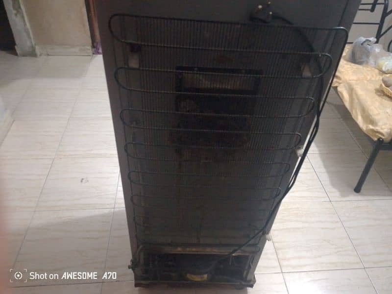 selling refrigerator 1