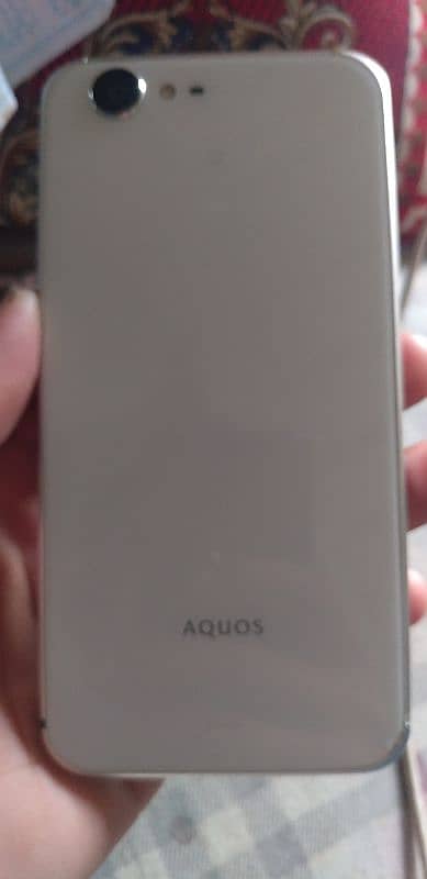 Aquos SH04 0