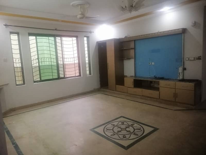 1 Kanal House For Rent 1