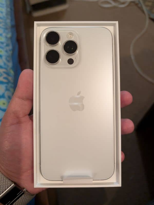 Iphone 15 pro max 512gb White LLA official PTA Approved 18