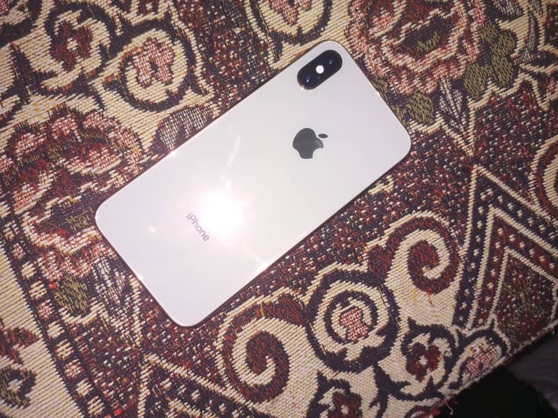 Apple iPhone XS 0