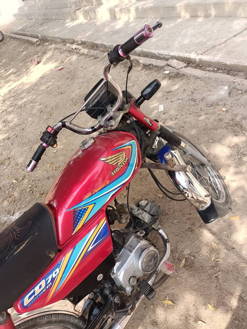 Honda CD 70 2019 (0300-6060025) call + whatsp 2